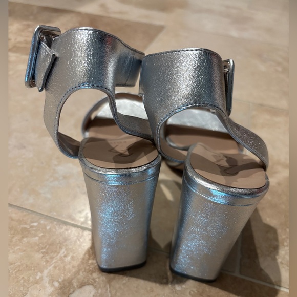 NWOB 27 EDIT NATURALIZER Jaselle Platform- Metallic Leather Silver, size 7.5M - Picture 3 of 15